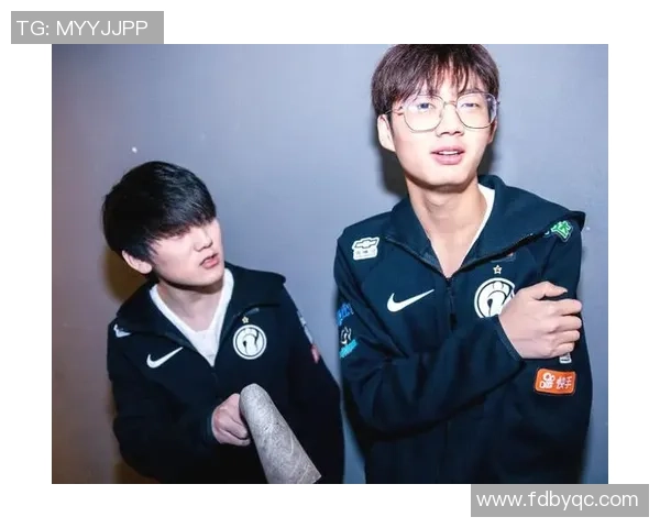 和平精英战术分析:IG战队配合与策略的深度探讨与启示