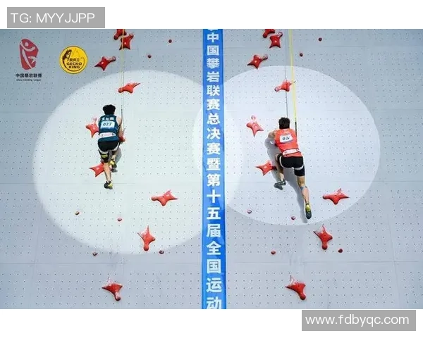 攀岩深度探索：揭秘上海攀岩队的战术与团队协作秘诀